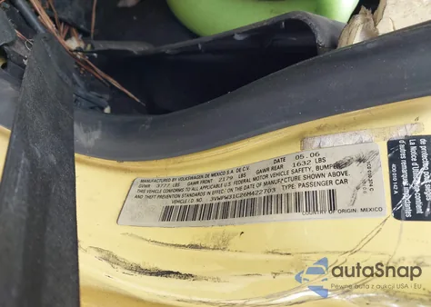 2006 Volkswagen New Beetle 2.5 from USA, damaged, VIN 3VWPW31C26M422703